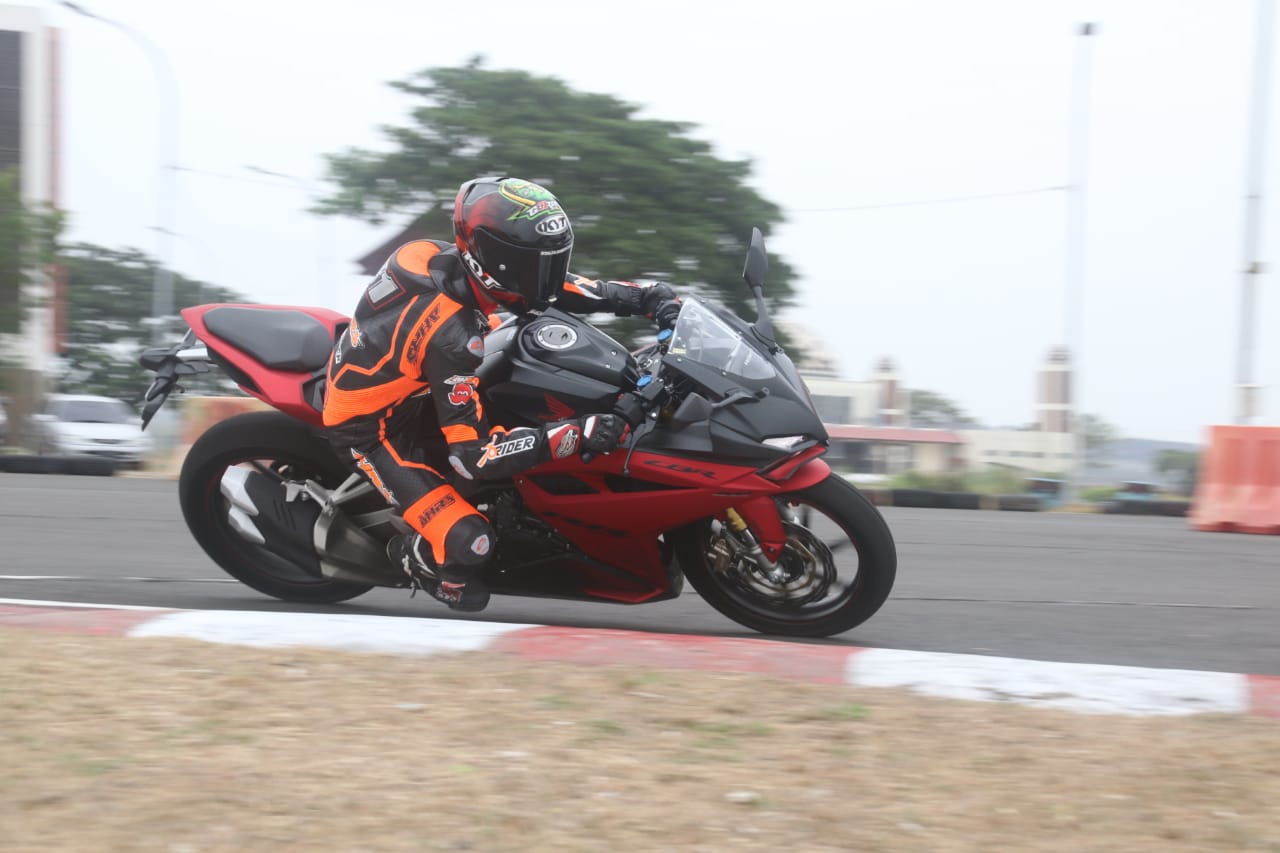 1603270341_Demoday CBR250RR SP Jatim Diikuti 81 Peserta.jpeg