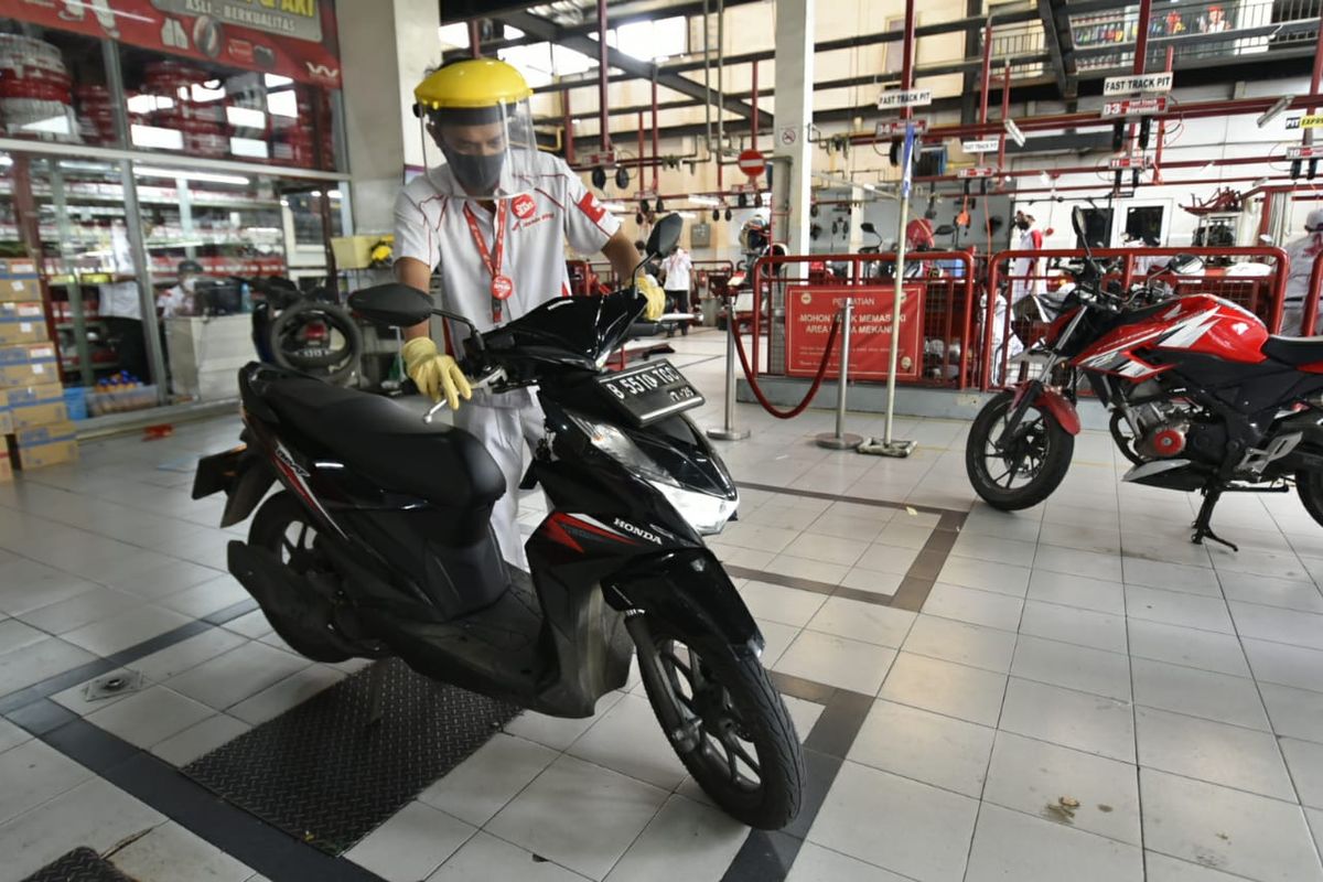 Periksa 5 Komponen Ini di Motormu Sebelum Menerjang Hujan!