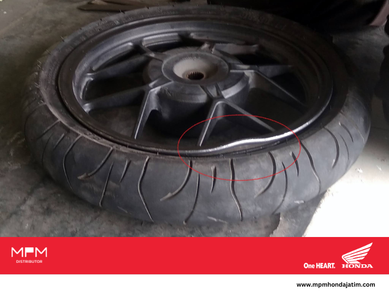 1695104666_velg motor penyok.png