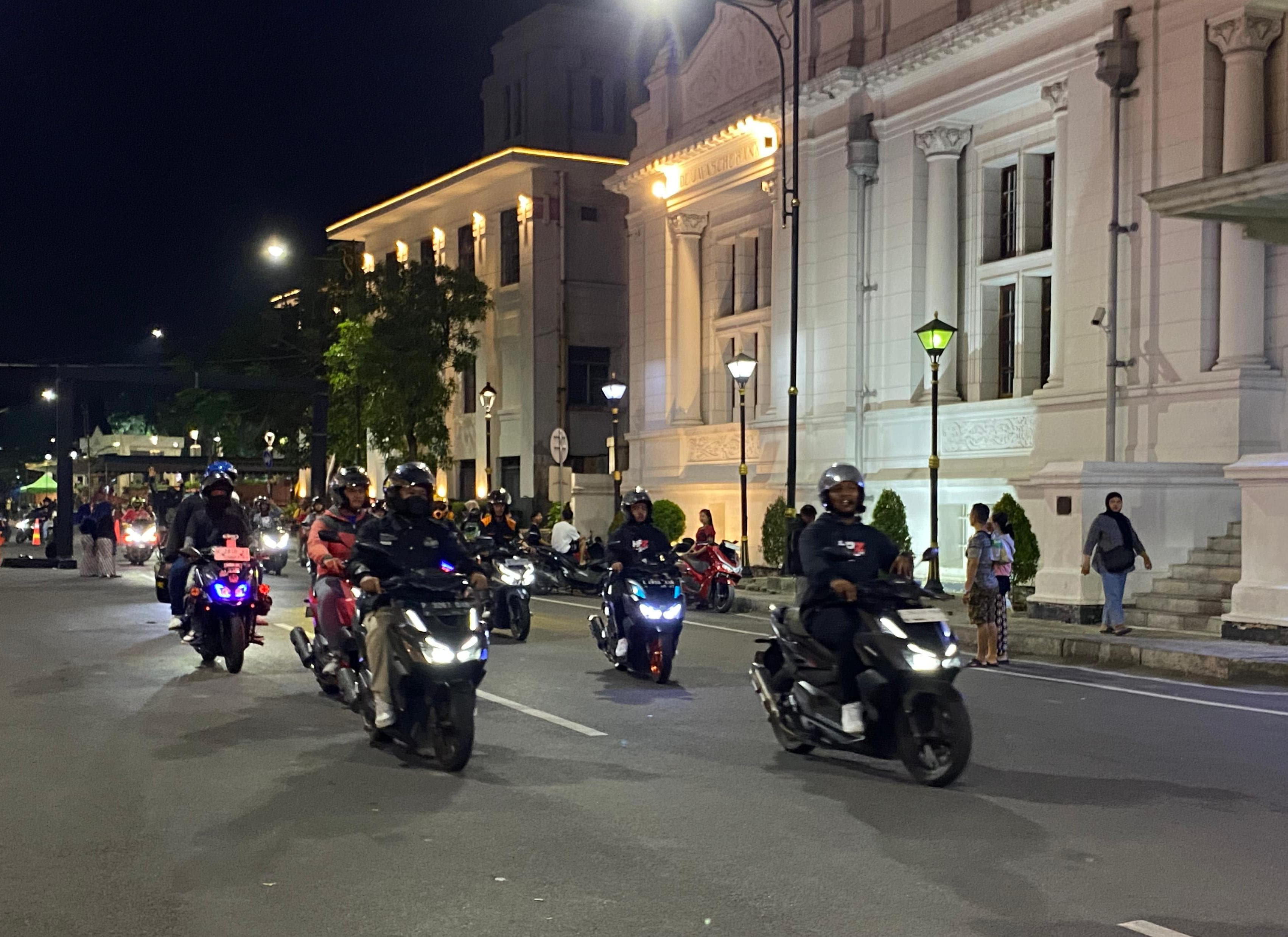 Jangan Abaikan Keselamatan! Ini Cara #Cari_Aman Saat Berkendara Malam