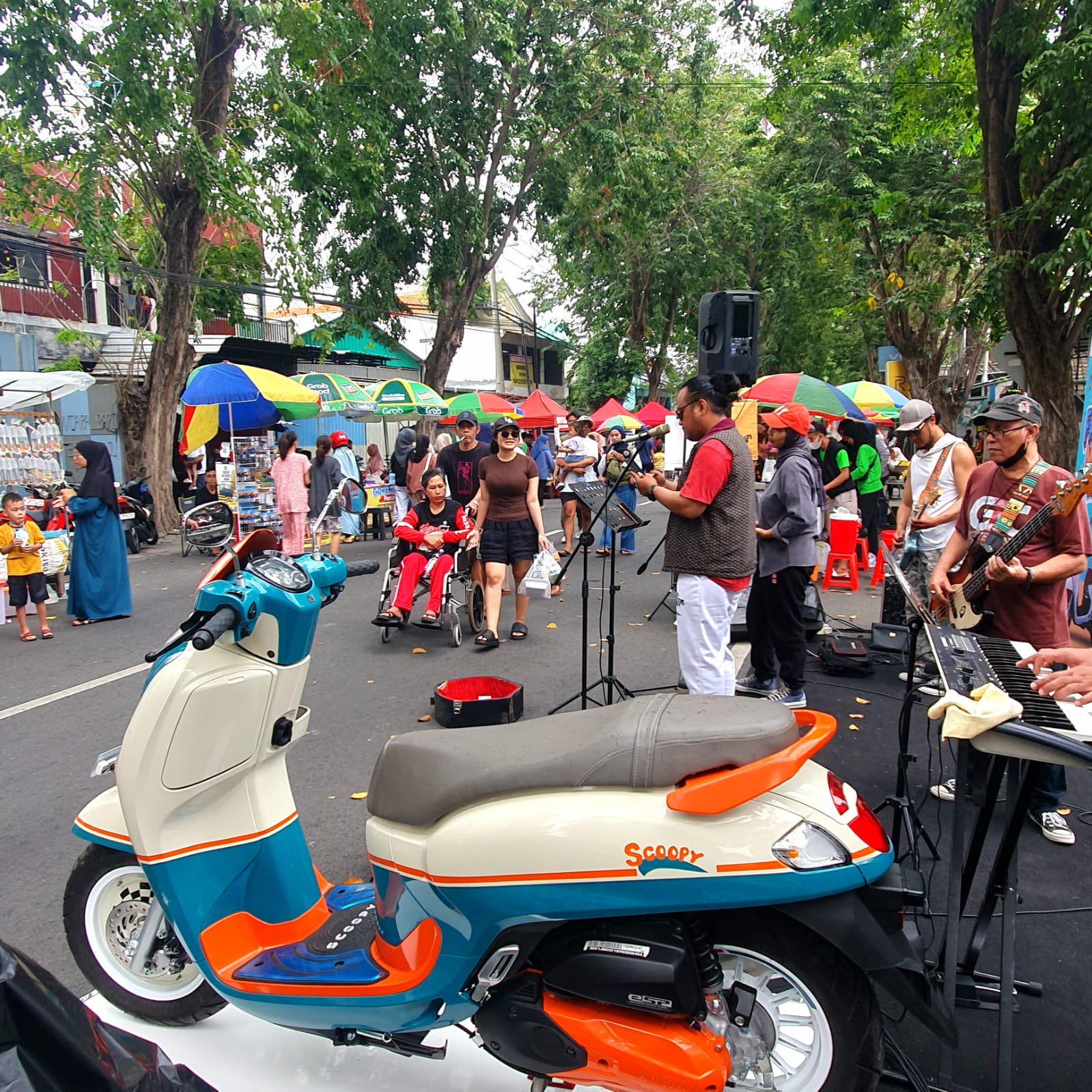 Scoopy Fashion Music Corner: Bersenandung dan Bergaya, Pengunjung Antusias Meriahkan 5 Kota