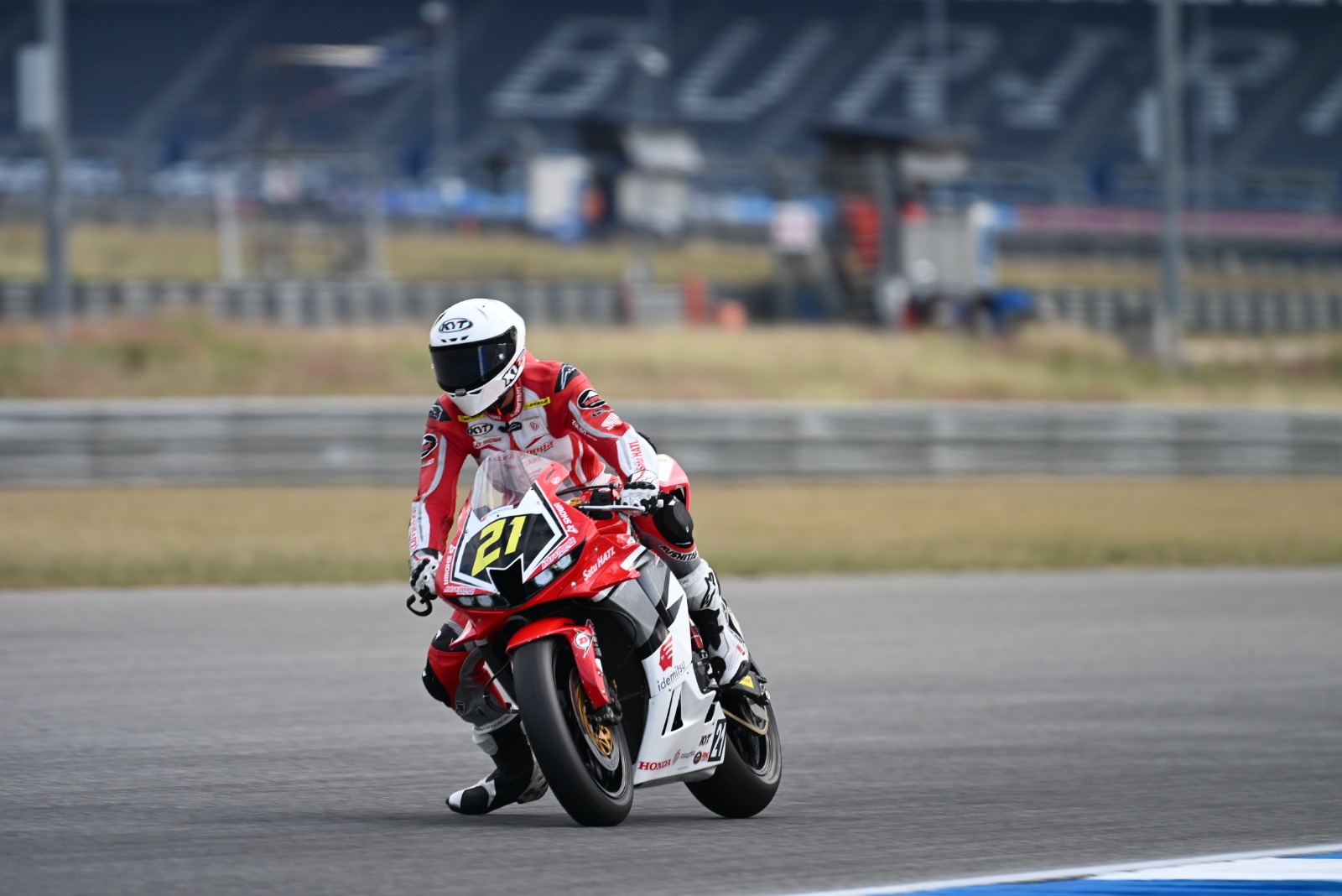 1765746565_WhatsApp Image 2025-12-06 at 19.18.02.jpeg