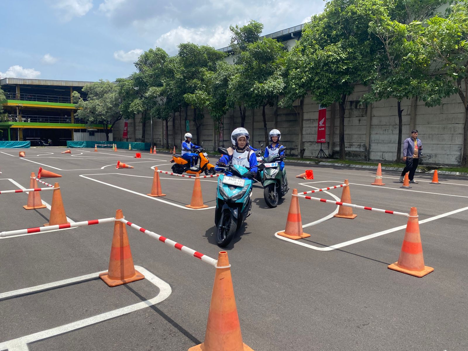 #Cari_Aman: Hindari 5 Perilaku Berisiko demi Keselamatan Berkendara